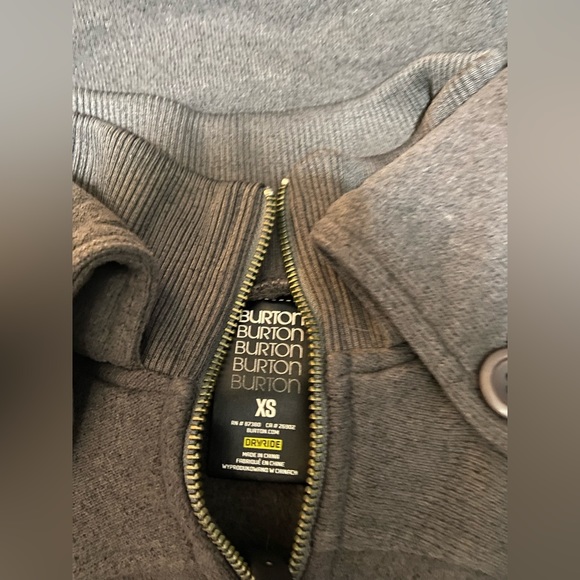 Warm Burton Sweater XS. - Picture 3 of 3